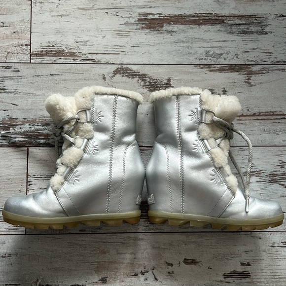 Sorel Disney Frozen-edition wedge snow boots - Picture 4 of 9